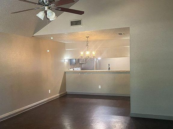 2nd image of 1216 Elm Ct