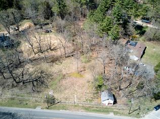 294 Lime Rock Rd, Lakeville, CT 06039