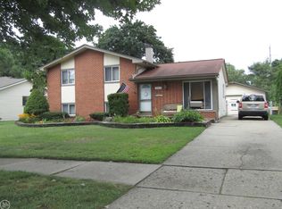 39612 Parklawn Dr, Sterling Heights, MI 48313