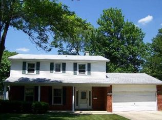 1018 Timber Ln, Darien, IL 60561
