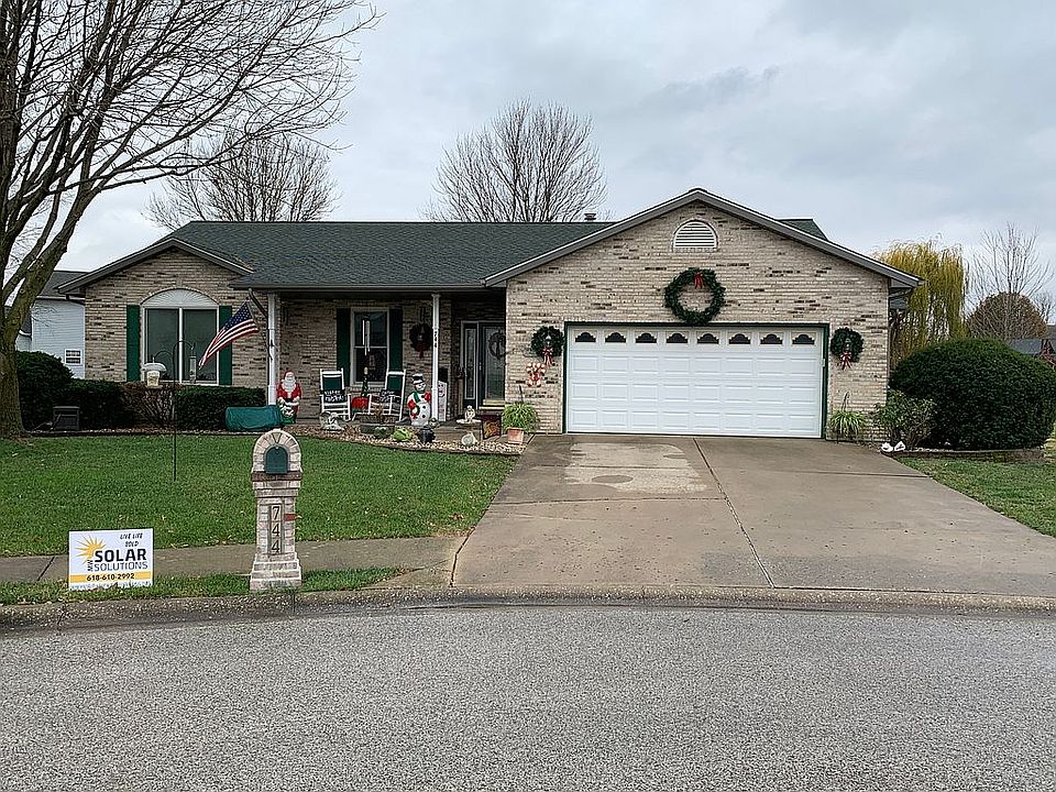 1st image of 744 Carol Ann Dr