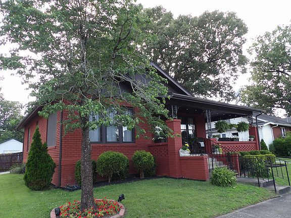 5th image of 307 S 25th St