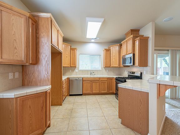 5th image of 4796 Lofty Oak Dr