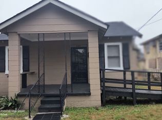 407 W 60th St, Savannah, GA 31405