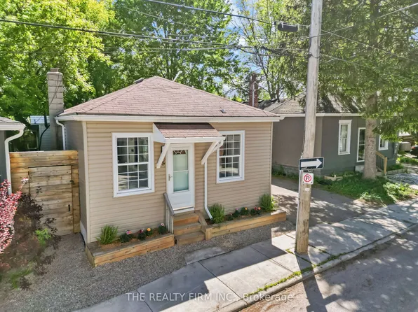 5 Henry St, London, ON N6B 2L6