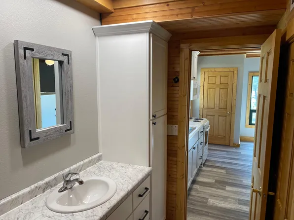 2095 Lake Nokomis Rd, Tomahawk, WI 54487