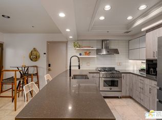 998 N Village Sq, Palm Springs, CA 92262