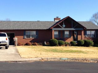 2805 Kendra Dr, Louisville, TN 37777