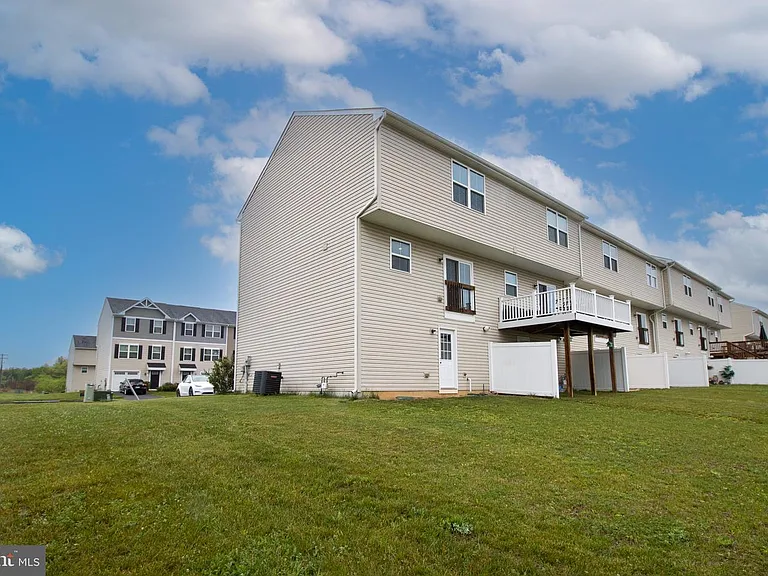 14 Snickers Ct — Photo 24