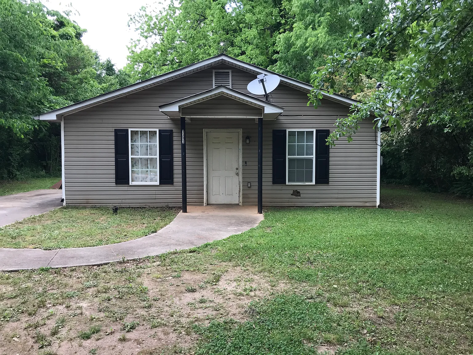 1313 D F Fuller Dr photo 1