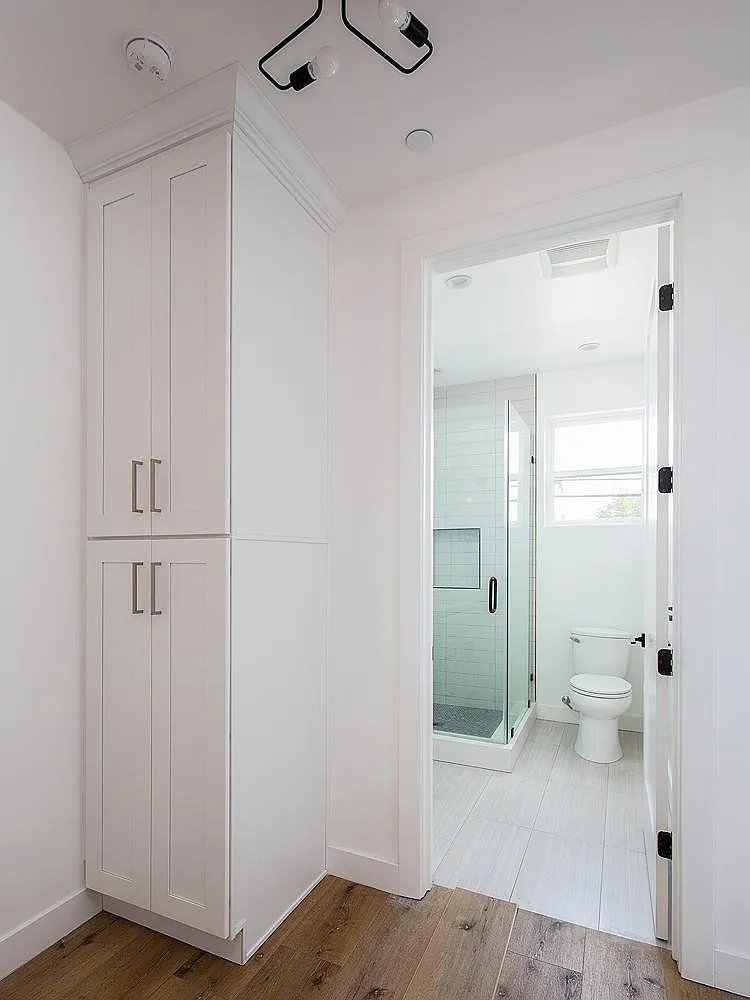 5324 Agnes Ave — Photo 4