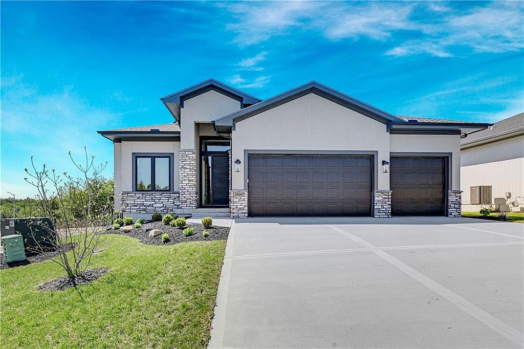 25047 W 98th St, Lenexa, KS 66227 | MLS #2568327 | Zillow
