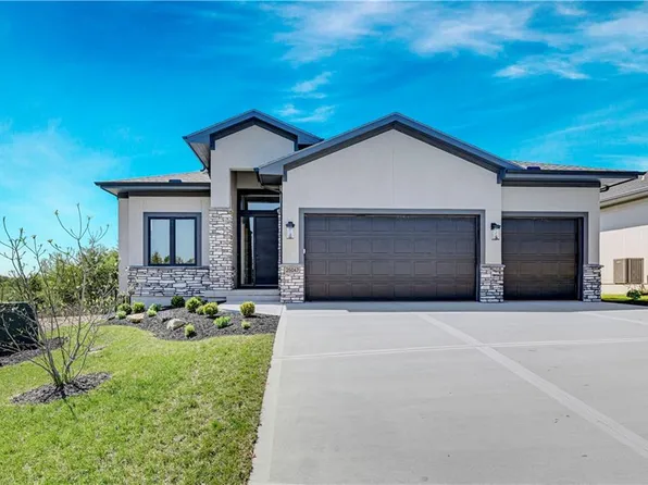 25047 W 98th St, Lenexa, KS 66227