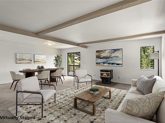 3rd image of 304 Laura Ct