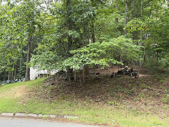 2nd image of 1052 Rimrock Rd
