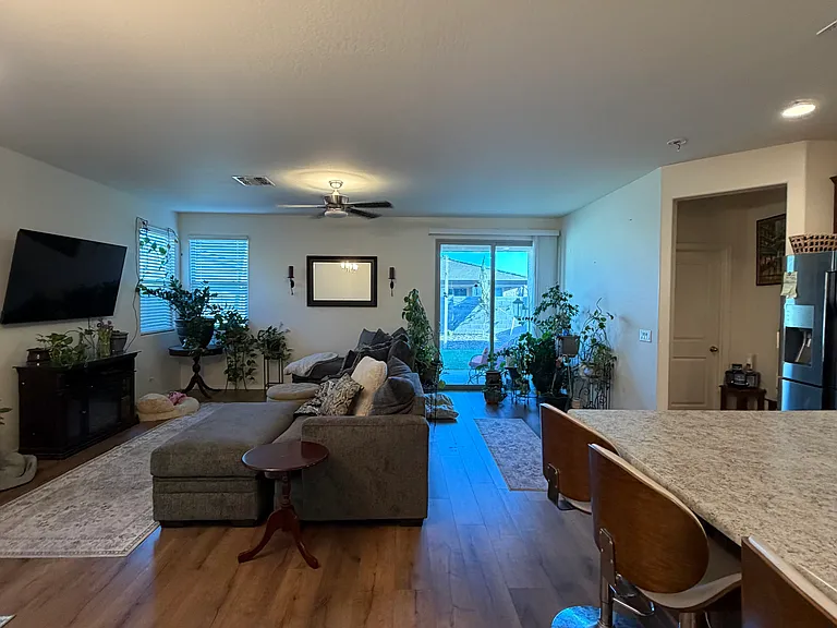 17621 W Daley Ln — Photo 19