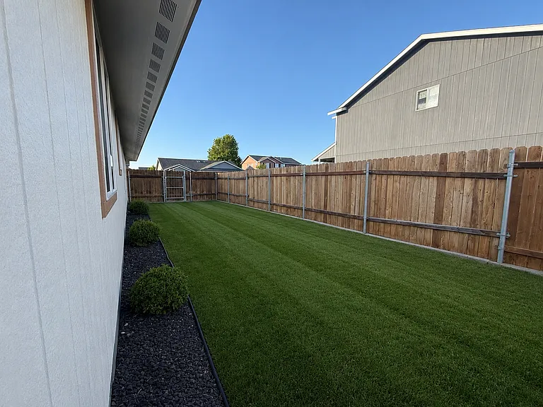 8516 Desoto Dr — Photo 15