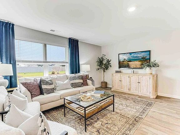 5th image of 4317 Bright Blossom Way SE