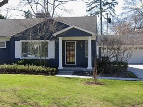 16929 Dunblaine Ave, Beverly Hills, MI 48025