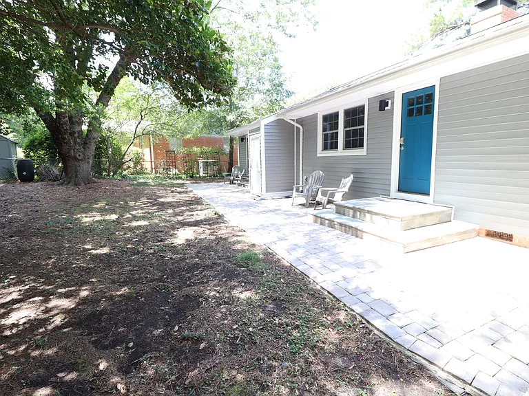 1009 Dogwood Ln — Photo 43