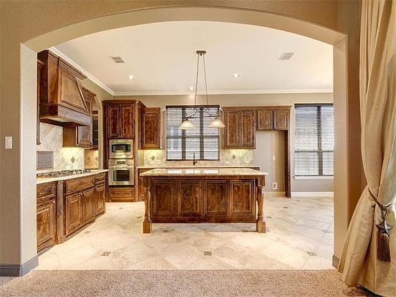 Beautiful Large Kitchen
