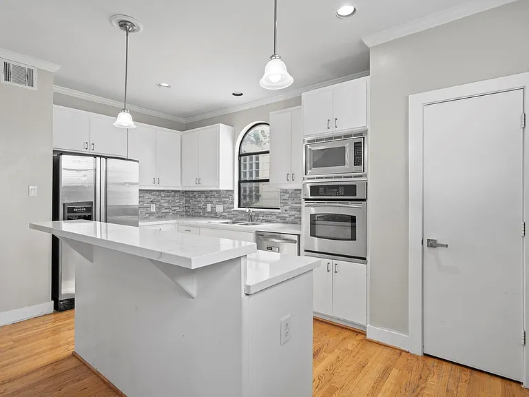 2154 Arabelle St — Photo 24