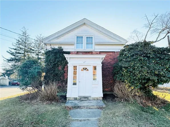 371 Ocean Avenue, New London, CT 06320