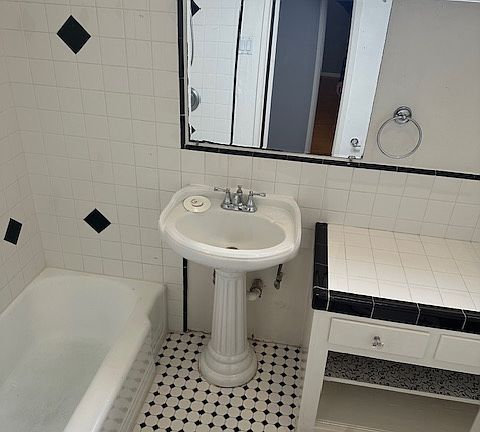2nd image of 5961 Chula Vista Way APT 1