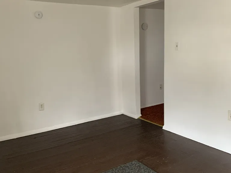 11 Warner St — Photo 5