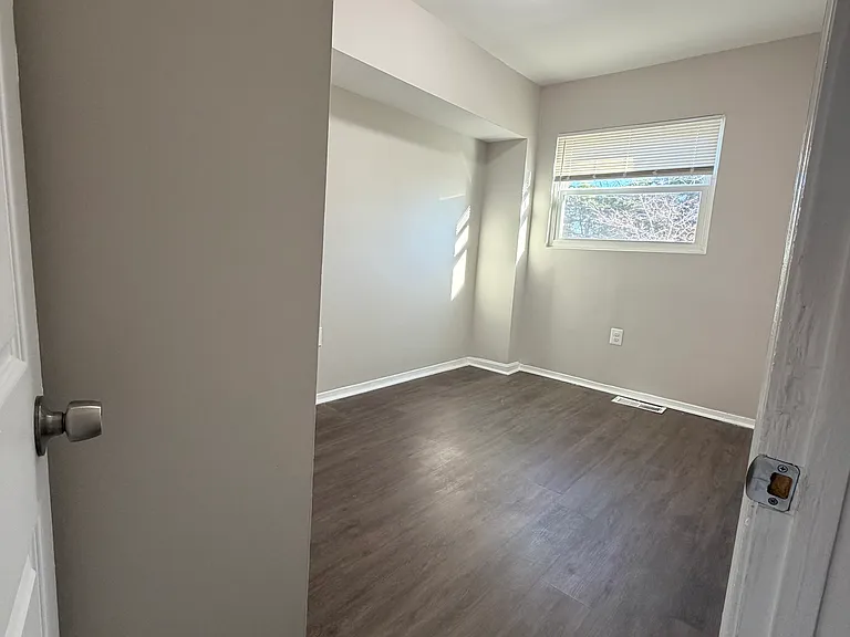 Elrino Apartments — Photo 8