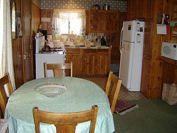 3rd image of 619 Dahlia Dr