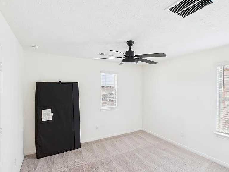 15643 Fellswood Dr — Photo 19