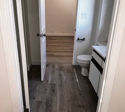 3rd image of 4329 West St #B