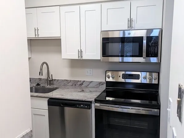17 Florence St APT 1, Boston, MA 02131