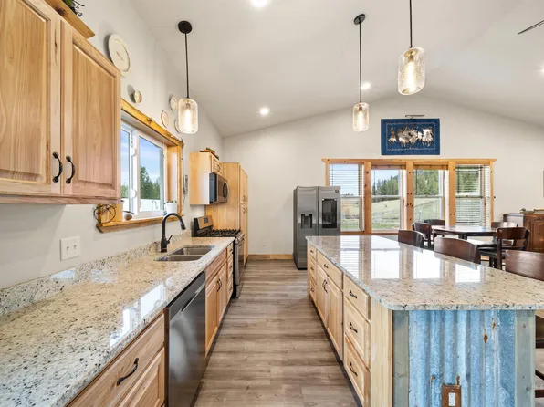 410 Larkspur Dr, Orofino, ID 83544