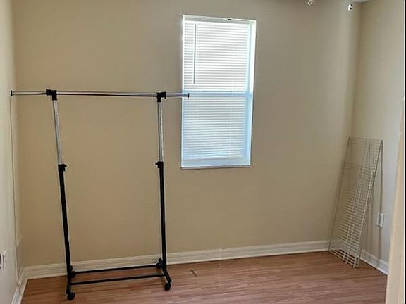 2nd image of 819 E Palmetto St APT 1