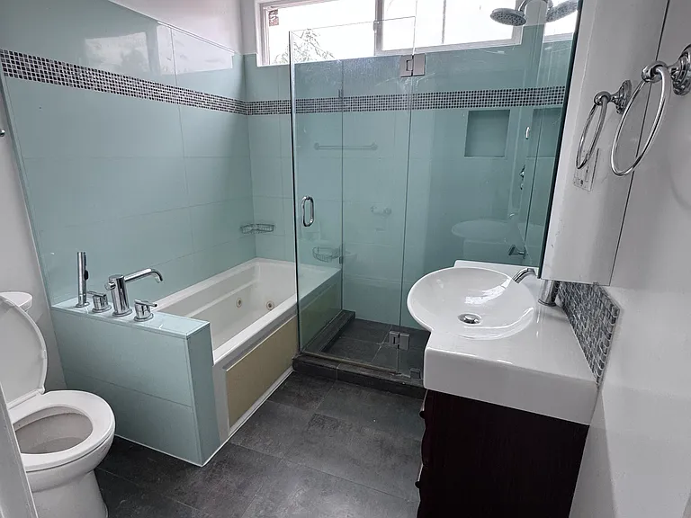 1609 Ellsmere Ave — Photo 22
