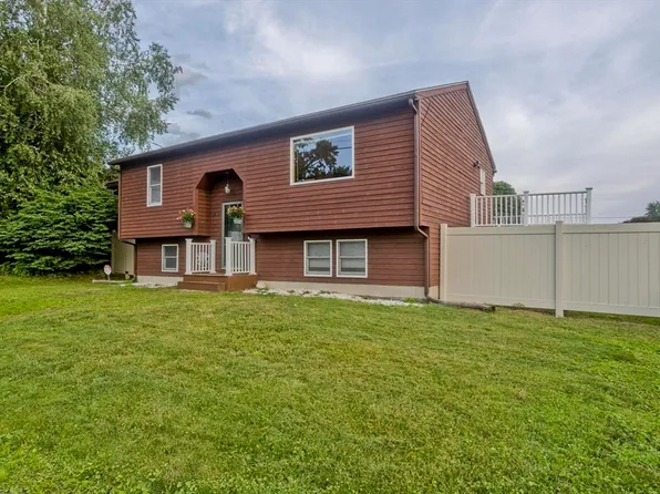 87 Billings St, Chicopee, MA 01013