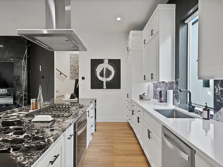 2139 Mail Ave #102 — Photo 14