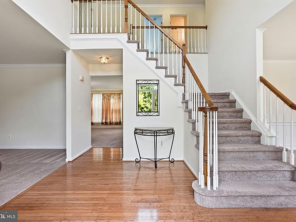 5th image of 21392 Glebe View Dr