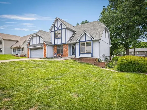 8020 N Flora Ave, Kansas City, MO 64118