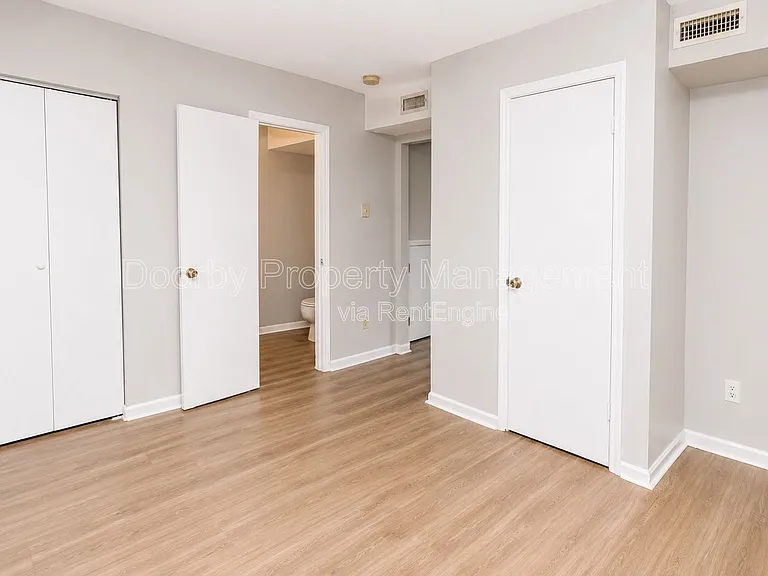 7808 Holiday Hills Cir #A — Photo 11