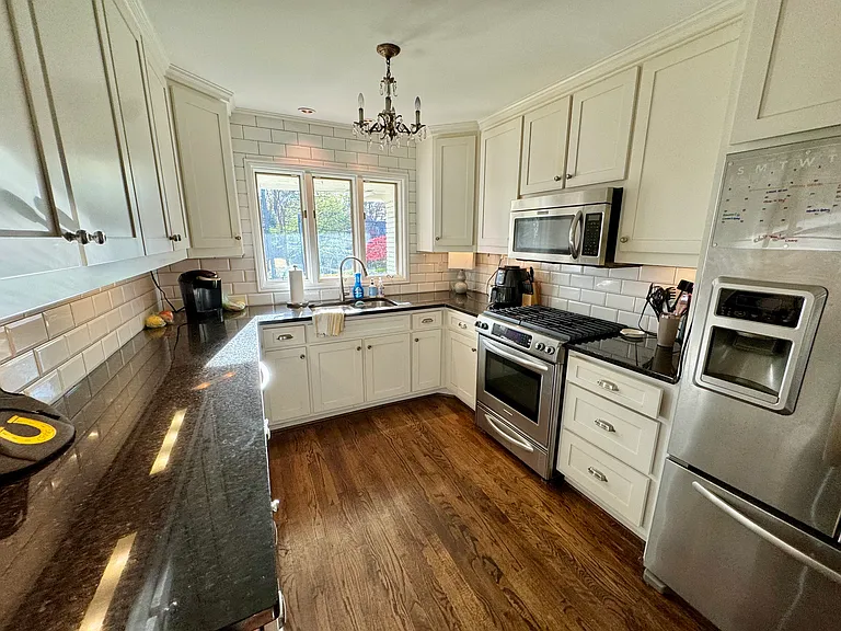 3075 W Roxboro Rd NE — Photo 7