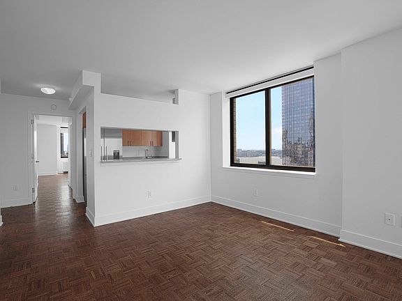 4th image of 420 W 42nd St APT 29F