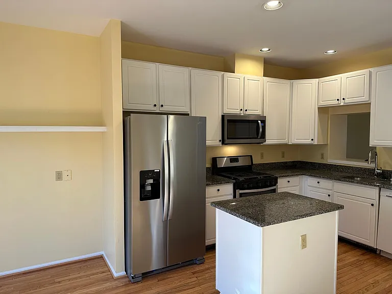 8448 Gold Sunset Way — Photo 25