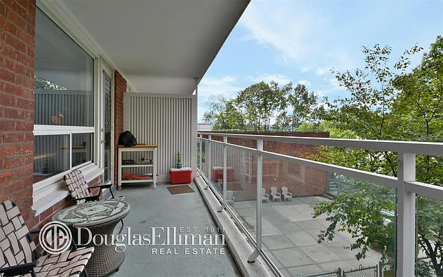 Sold by Douglas Elliman | media 14