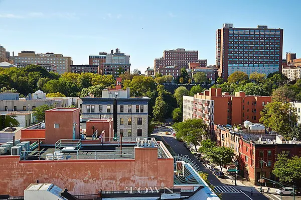 Sold by Town Residential | media 20