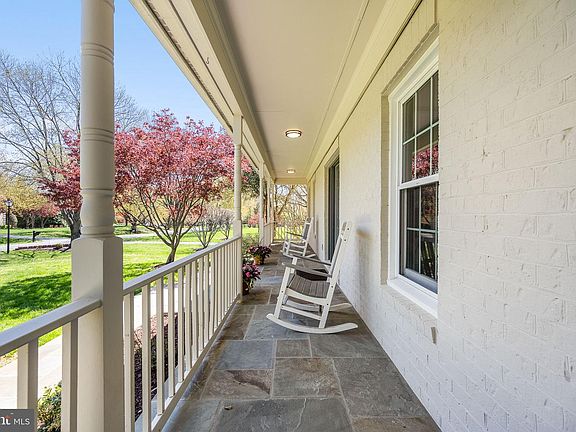 4th image of 20116 Sweet Meadow Ln
