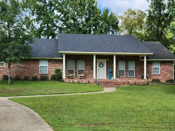 605 Quail Dr, Gilmer, TX 75645