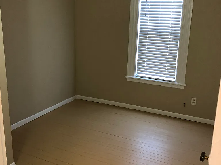 118-120 W Gibson St — Photo 12